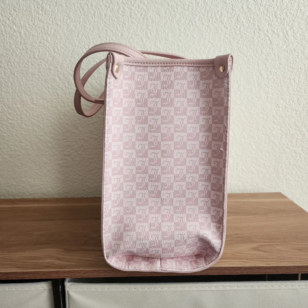 Juicy Couture Pink Tote - Picture 2 of 12